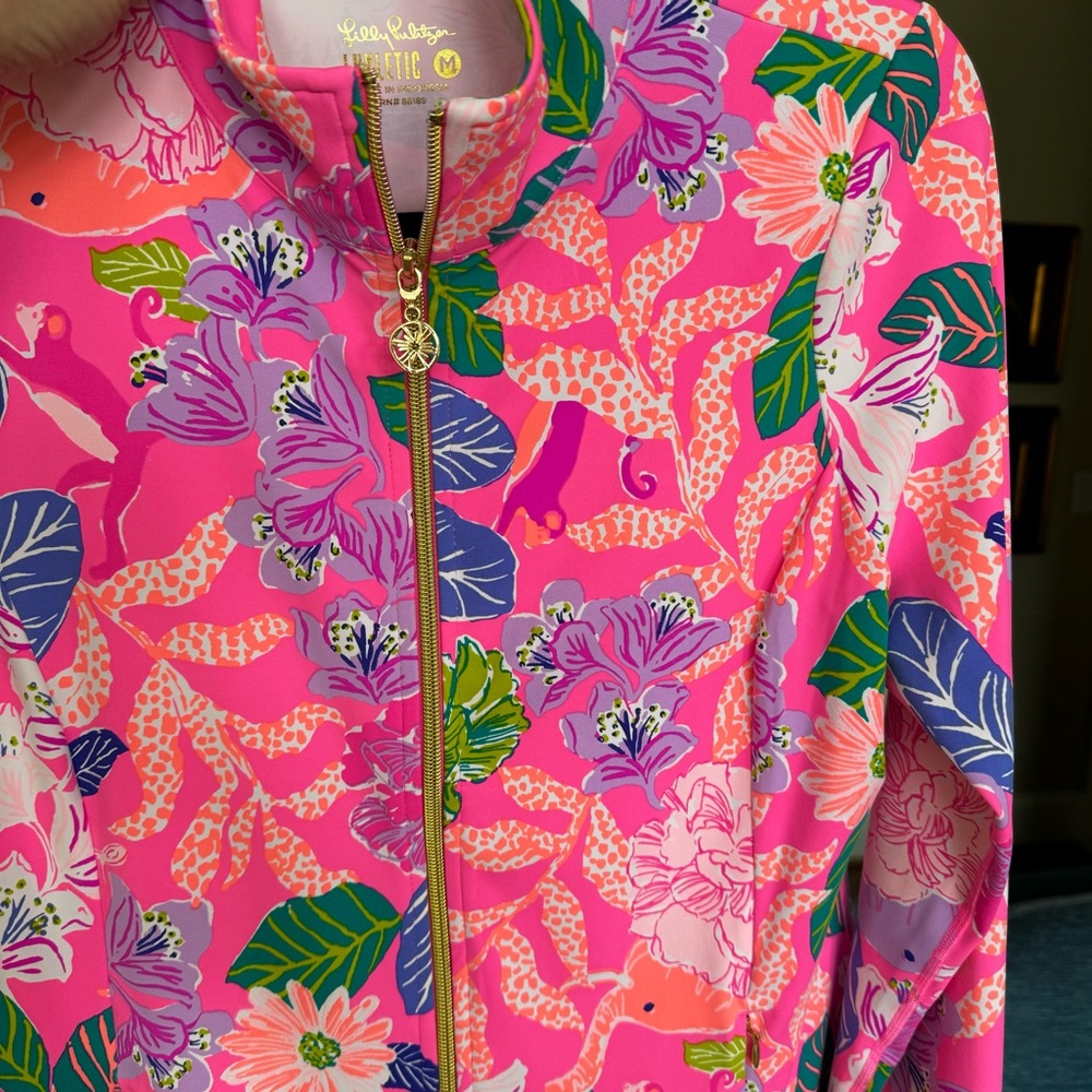 Lilly Pulitzer Luxletic Brittana UPF 50+ Jacket Pink Isle Best Of Friends - Picture 10 of 14